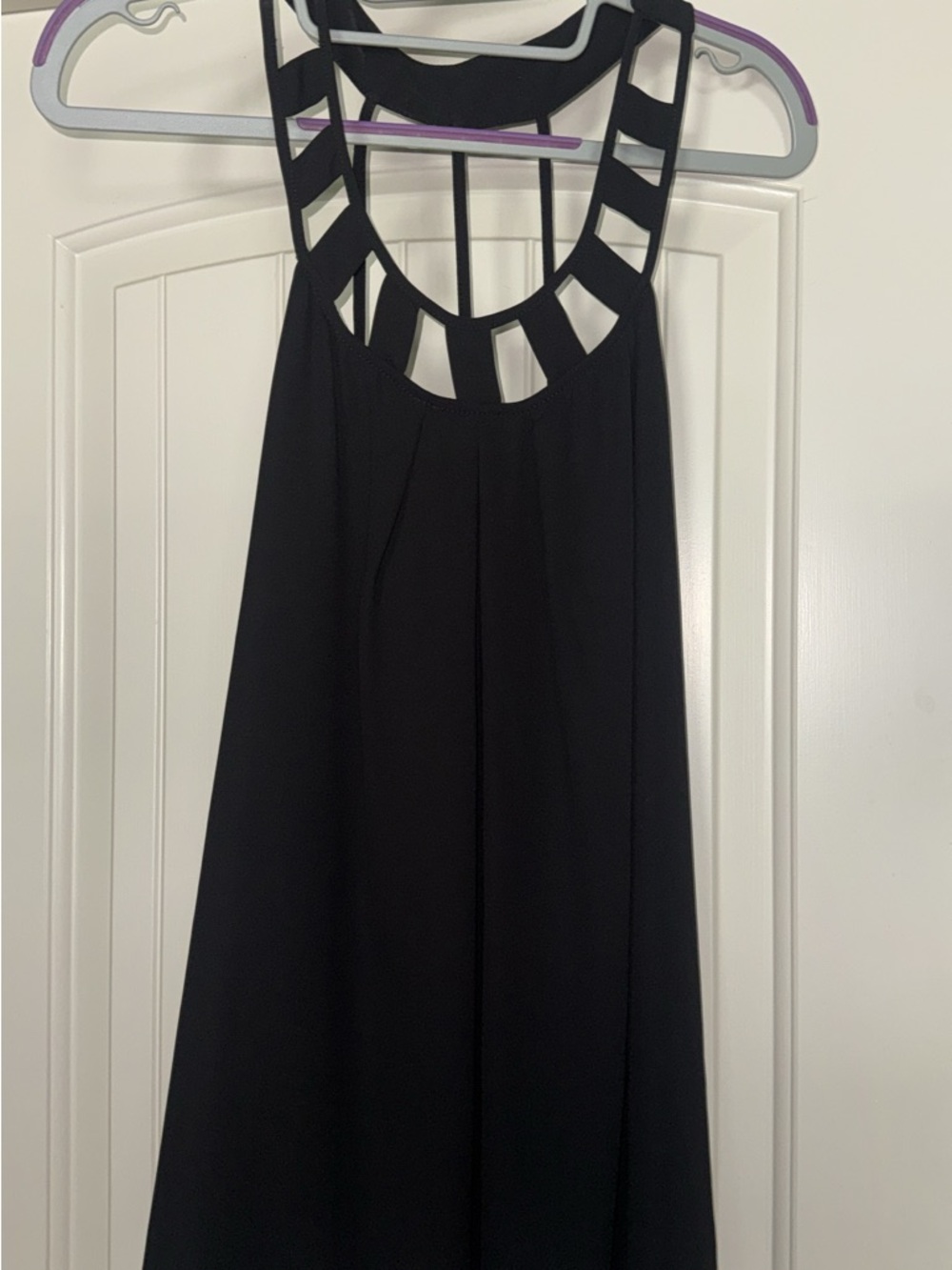 Black Sleeveless Cutout Neckline Tank - Women
